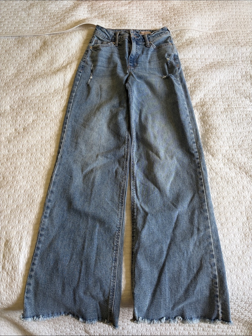BCBGeneration Medium Blue Wide-Leg Distressed Jeans